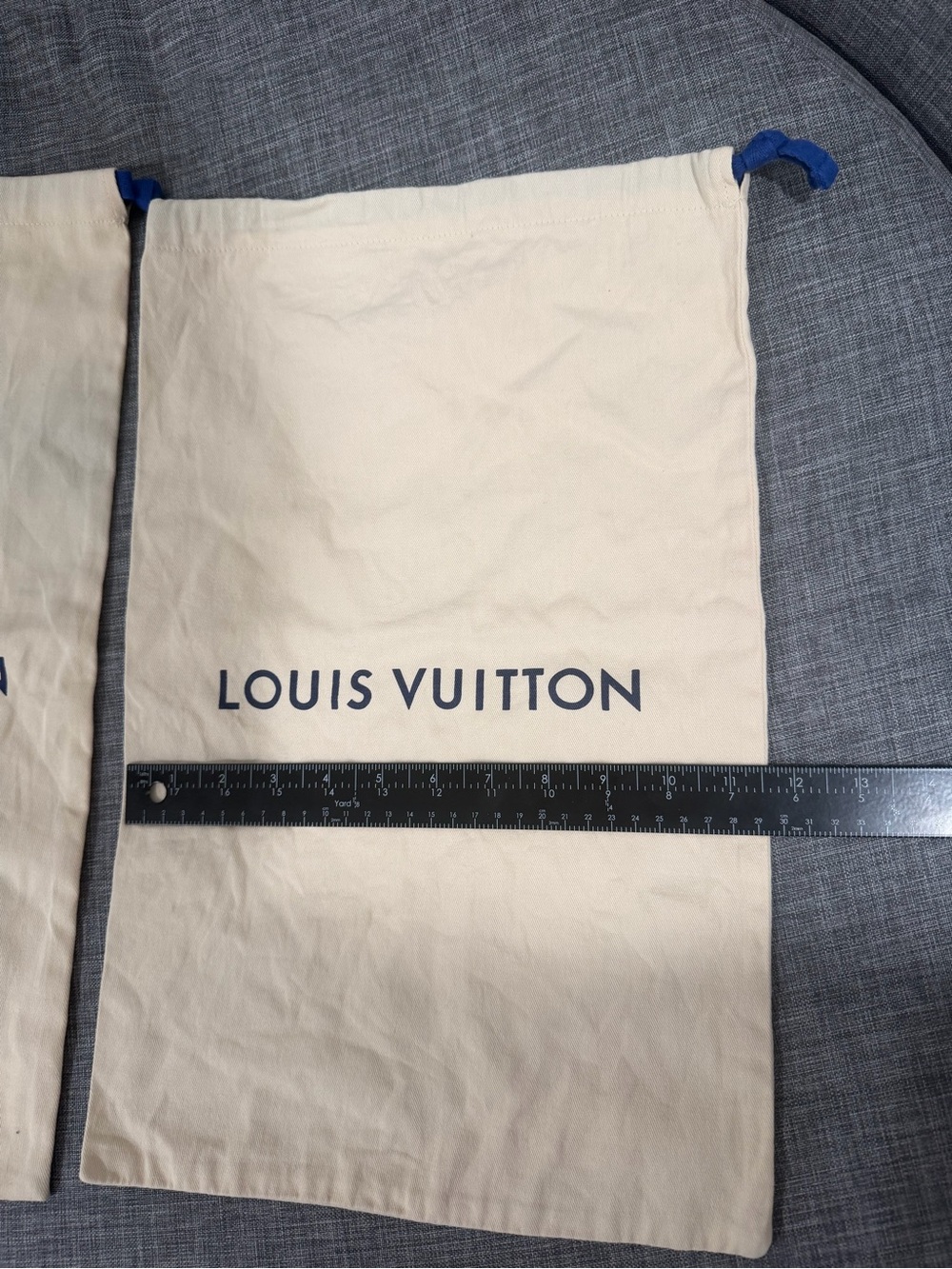 Louis Vuitton Cream Dust Bag with Navy Logo and Blue Drawstring - Picture 8 of 9